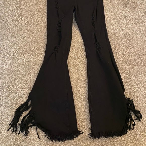 NWT Flared Ripped Jeans - Picture 2 of 2